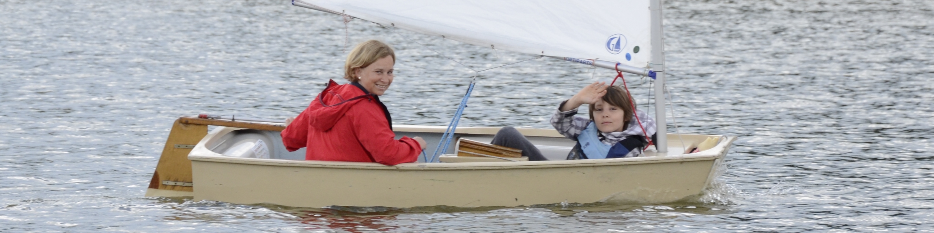 Katrin mit Segelkind Oska beim Tag der offenen Tür