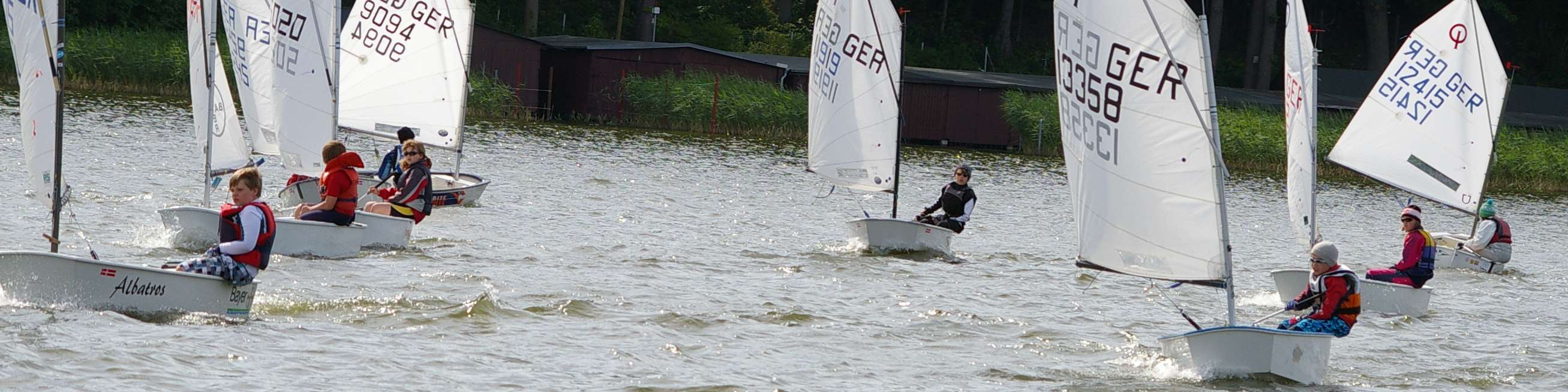 Optimistenfeld bei der Jugendregatta